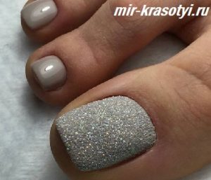 модный педикюр лето 2019