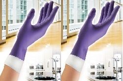 уборка в перчатках